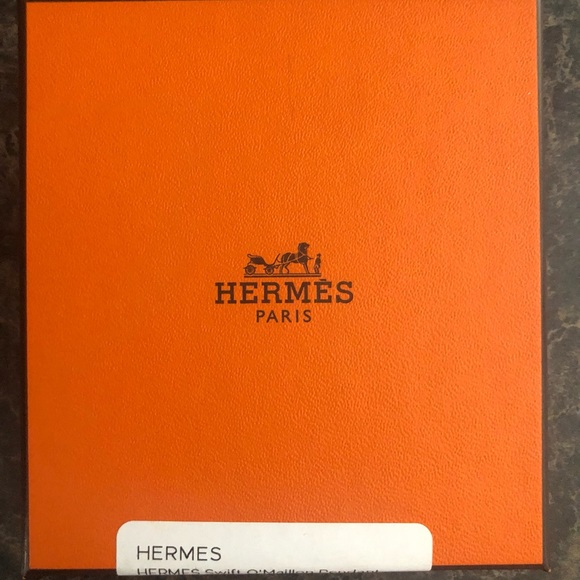 SOLD.   Herme Necklace - Picture 7 of 7